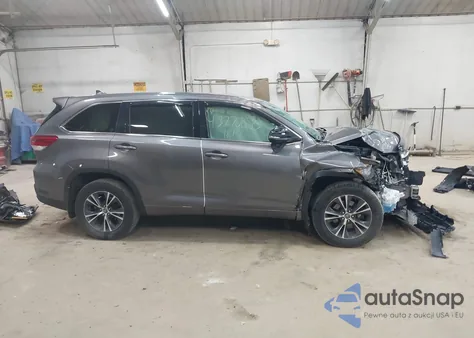 2018 Toyota Highlander Le Plus from USA, damaged, VIN 5TDBZRFH1JS870497